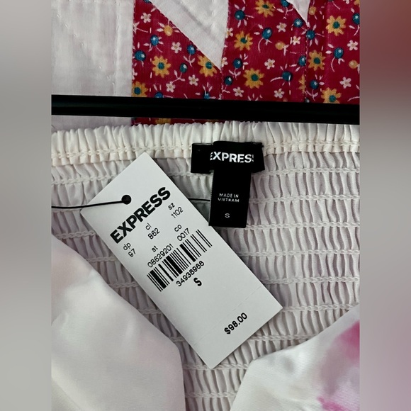 NWT Express top sz small - Picture 5 of 5